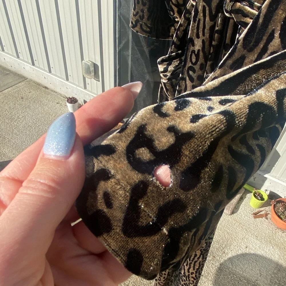 Leopard Print Velvet Robe S/M - Picture 8 of 8